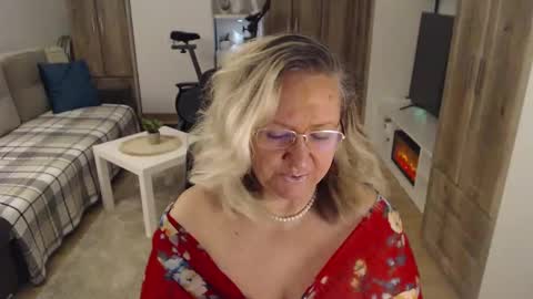 Cryna online show from February 14, 5:30 am