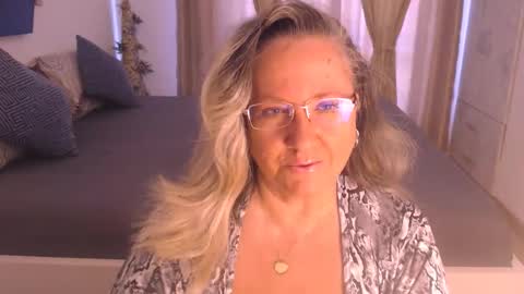 Cryna online show from September 21, 9:55 am