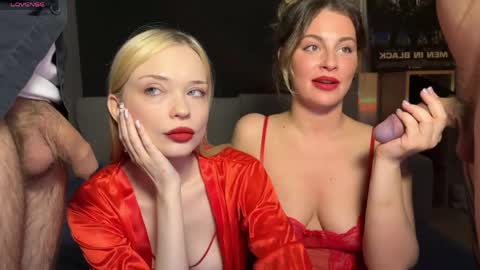 Snapshot of adrenaline_lush chatting on May 11, 9:34 pm Dorothy Mayfield online show from May 11, 9:34 pm