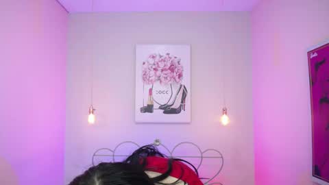 Snapshot of adri_gomez_1 chatting on April 22, 12:07 pm Adri online show from April 22, 12:07 pm
