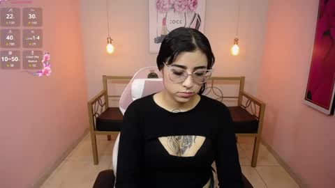 Snapshot of adri_gomez_1 chatting on May 23, 12:53 pm Adri online show from May 23, 12:53 pm