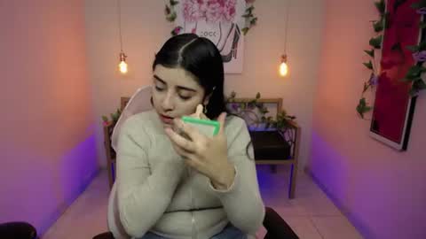 Snapshot of adri_gomez_1 chatting on July 15, 11:48 am Adri online show from July 15, 11:48 am