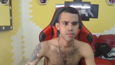 adri_sexboy online show from January 3, 12:52 pm