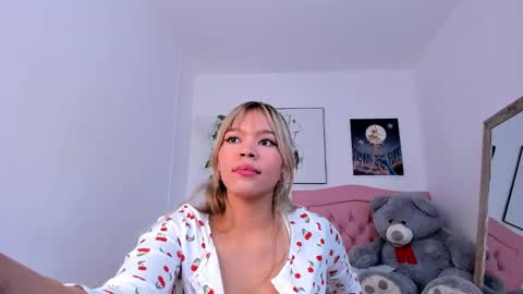 Adriana online show from February 19, 5:06 pm