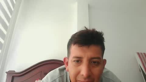 Snapshot of adrian1991oscar chatting on May 17, 7:10 pm ADRIAN OSCAR online show from May 17, 7:10 pm
