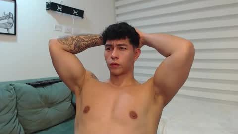 Adrian del Mar online show from February 23, 4:43 am