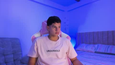 Snapshot of adrian_prime_ chatting on April 25, 6:38 pm ADRIAN online show from April 25, 6:38 pm