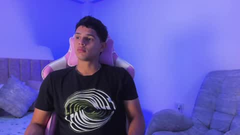 Snapshot of adrian_prime_ chatting on May 7, 6:57 pm ADRIAN online show from May 7, 6:57 pm