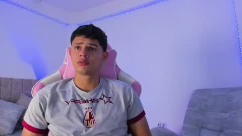 Snapshot of adrian_prime_ chatting on May 14, 6:47 pm ADRIAN online show from May 14, 6:47 pm