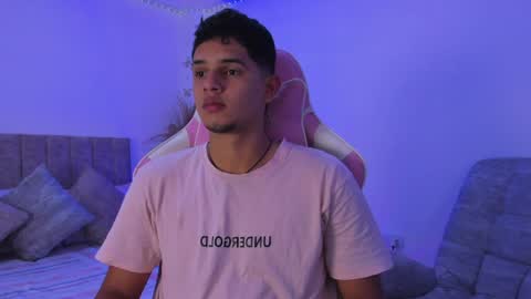 Snapshot of adrian_prime_ chatting on June 22, 6:49 pm ADRIAN online show from June 22, 6:49 pm