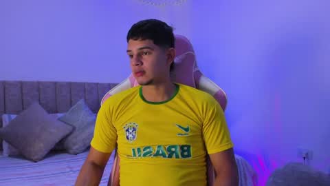 Snapshot of adrian_prime_ chatting on June 23, 7:01 pm ADRIAN online show from June 23, 7:01 pm
