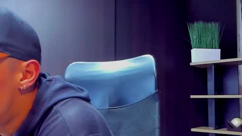   online show from September 30, 12:26 am