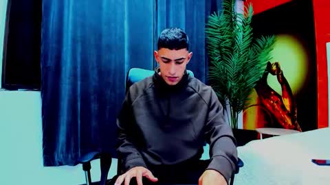   online show from February 24, 11:52 am