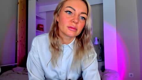 Adriana online show from February 5, 4:11 pm