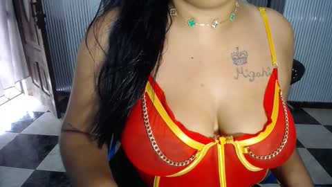 Snapshot of adriana_foxxxy chatting on January 31, 7:11 pm Adriana Martinez online show from January 31, 7:11 pm