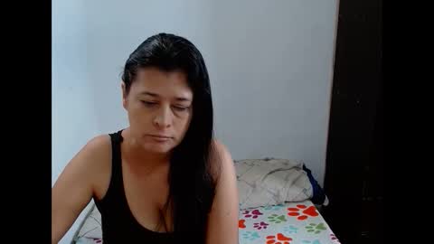 Snapshot of adriana_milf chatting on May 6, 2:22 pm Adriana milf online show from May 6, 2:22 pm