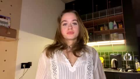 Snapshot of adrianaelizy chatting on January 25, 8:31 pm adrianaelizy online show from January 25, 8:31 pm