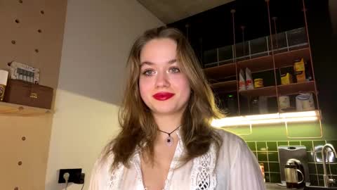 Snapshot of adrianaelizy chatting on February 6, 8:45 pm adrianaelizy online show from February 6, 8:45 pm