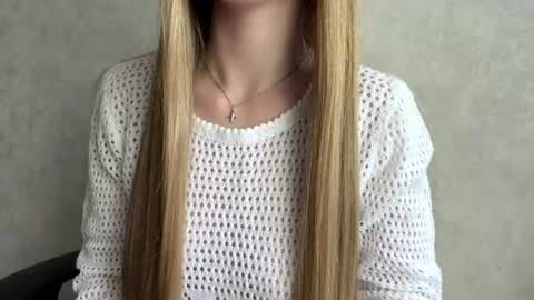 Snapshot of adriannemuldowney chatting on June 28, 12:33 pm Caroline online show from June 28, 12:33 pm