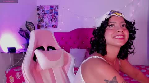 adrianny online show from March 2, 7:56 pm