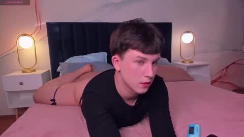 adrianoaubert online show from September 21, 3:08 am