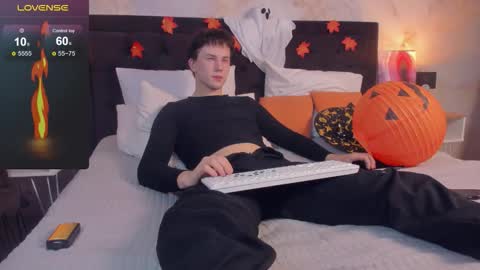 adrianoaubert online show from October 27, 4:27 am