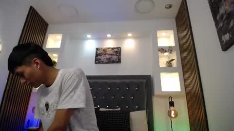 Snapshot of adrianstark_ chatting on June 18, 1:04 pm adrianstark_ online show from June 18, 1:04 pm