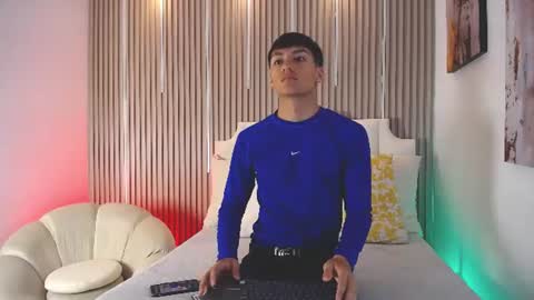 Snapshot of adrianstark_ chatting on June 28, 12:33 pm adrianstark_ online show from June 28, 12:33 pm