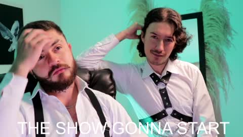 Snapshot of adrianwilliams_ chatting on December 4, 1:36 am Adrian Williams online show from December 4, 1:36 am