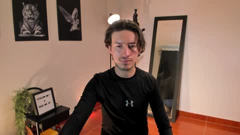 Snapshot of adrianwilliams_ chatting on February 5, 8:14 pm Adrian Williams online show from February 5, 8:14 pm