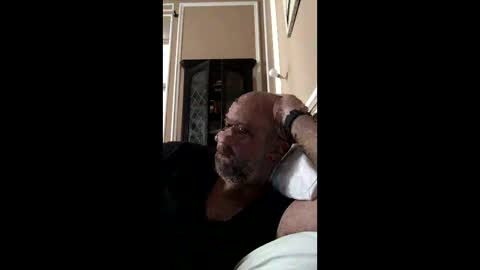 Snapshot of adrienfromparis chatting on January 19, 10:41 am adrienfromparis online show from January 19, 10:41 am