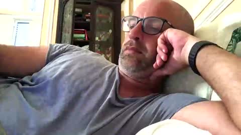adrienfromparis online show from June 19, 9:35 am