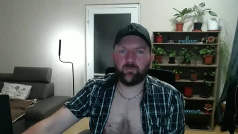 Felix84 online show from April 1, 10:18 pm