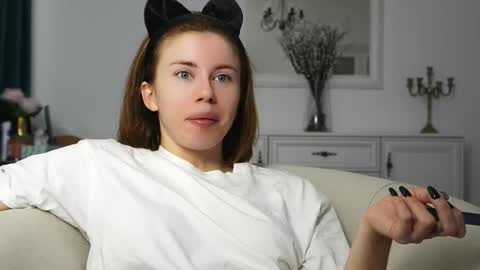 Snapshot of aelia_anara chatting on September 19, 4:58 am Aelia online show from September 19, 4:58 am