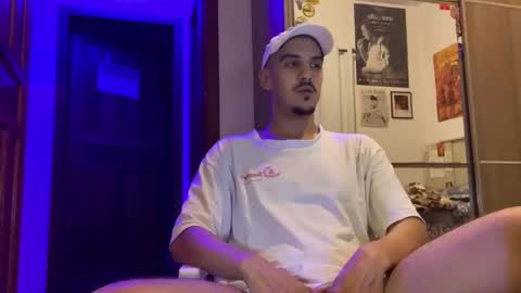 Luci online show from December 2, 1:55 am