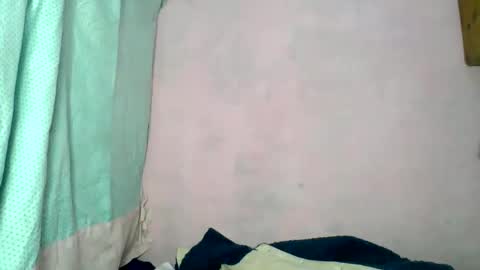 aelyaa online show from May 9, 3:01 am