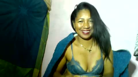 Snapshot of aelyaa chatting on June 23, 4:54 am aelyaa online show from June 23, 4:54 am