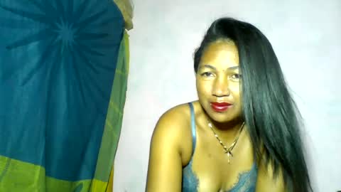Snapshot of aelyaa chatting on June 24, 2:27 pm aelyaa online show from June 24, 2:27 pm