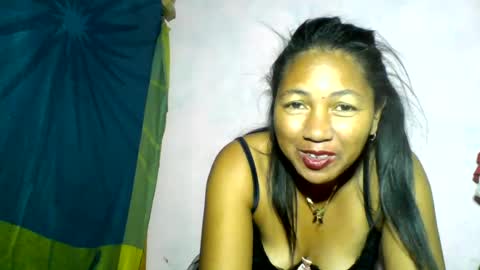 Snapshot of aelyaa chatting on June 25, 11:37 am aelyaa online show from June 25, 11:37 am