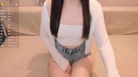 Snapshot of aeri_love chatting on October 23, 11:31 am Emi online show from October 23, 11:31 am