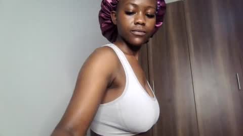 Snapshot of affectionate_tea1 chatting on June 15, 12:35 am Affectionate online show from June 15, 12:35 am