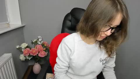 Snapshot of afinacutie chatting on December 16, 11:12 am Afina online show from December 16, 11:12 am