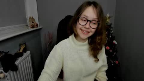 Snapshot of afinacutie chatting on January 3, 7:27 am Afina online show from January 3, 7:27 am