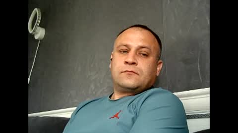 Sasha online show from April 9, 6:30 am