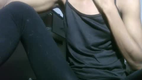 Snapshot of africadeluxe chatting on December 27, 10:23 am Africa online show from December 27, 10:23 am