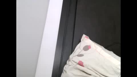 Snapshot of africadeluxe chatting on February 2, 4:32 pm Africa online show from February 2, 4:32 pm