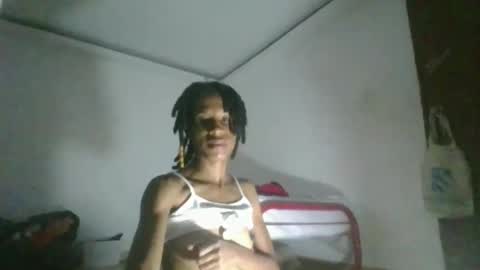 Snapshot of africadeluxe chatting on March 1, 11:15 pm Africa online show from March 1, 11:15 pm