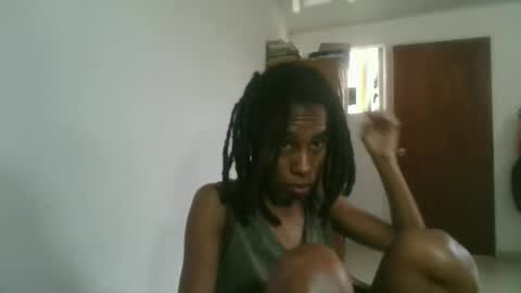 Snapshot of africadeluxe chatting on February 22, 8:07 pm Africa online show from February 22, 8:07 pm