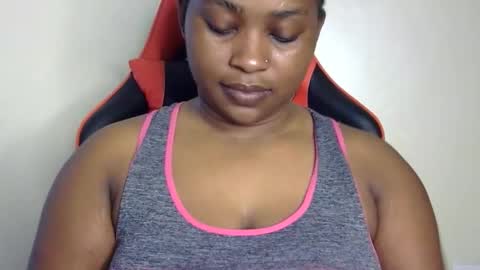 stella online show from December 5, 2:25 pm