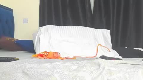 Snapshot of african_barbie25 chatting on March 9, 6:12 pm african_barbie25 online show from March 9, 6:12 pm